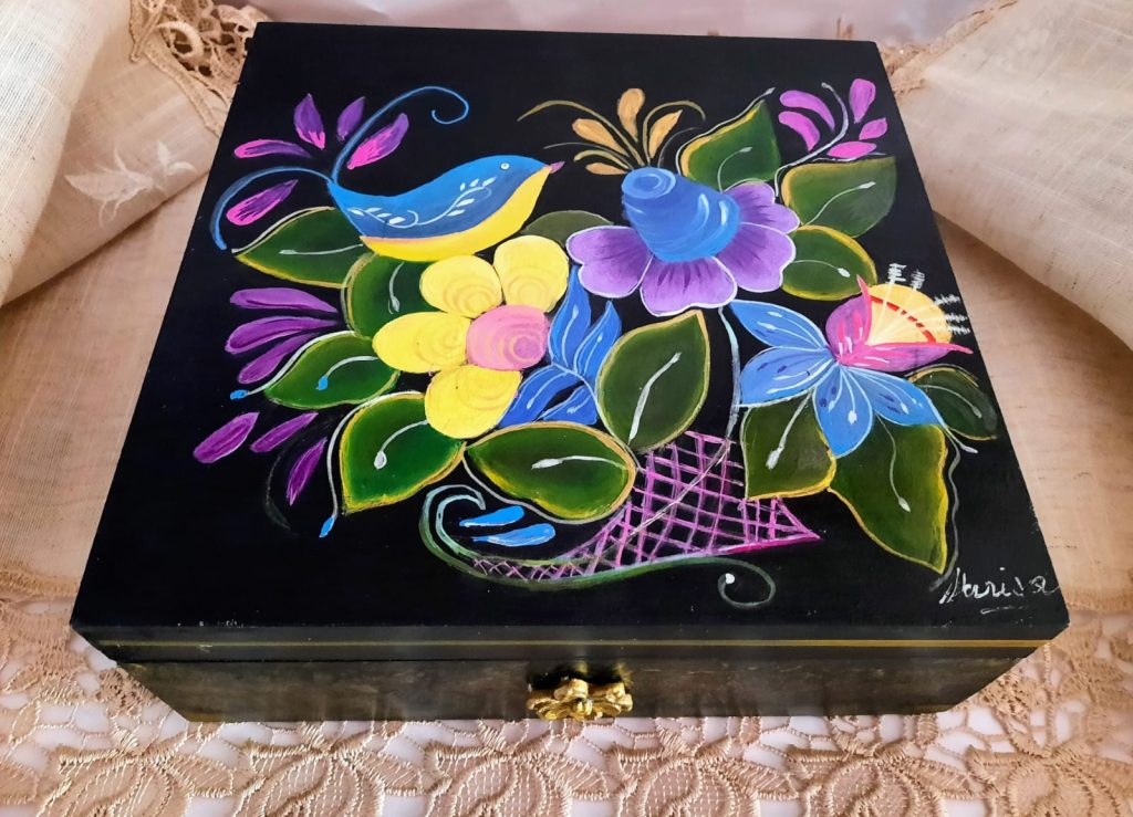 Caja pájaro celeste