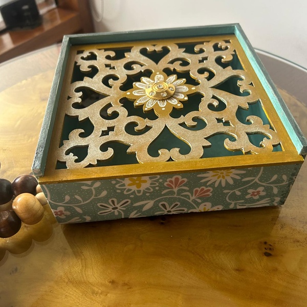 Caja vintage Zoyla