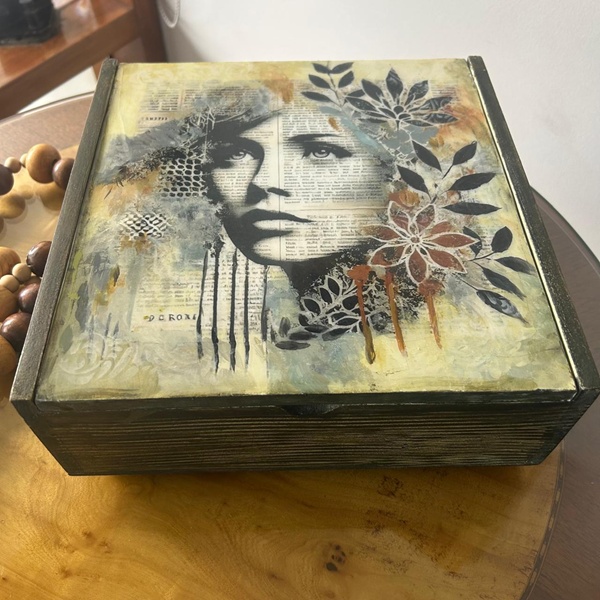 Caja Milena