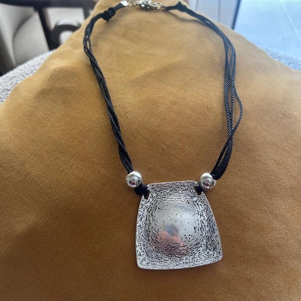 Collar Carla